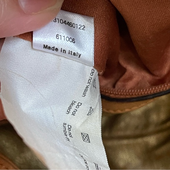 Leather MCM studded bucket bag with sling - Picture 4 of 17